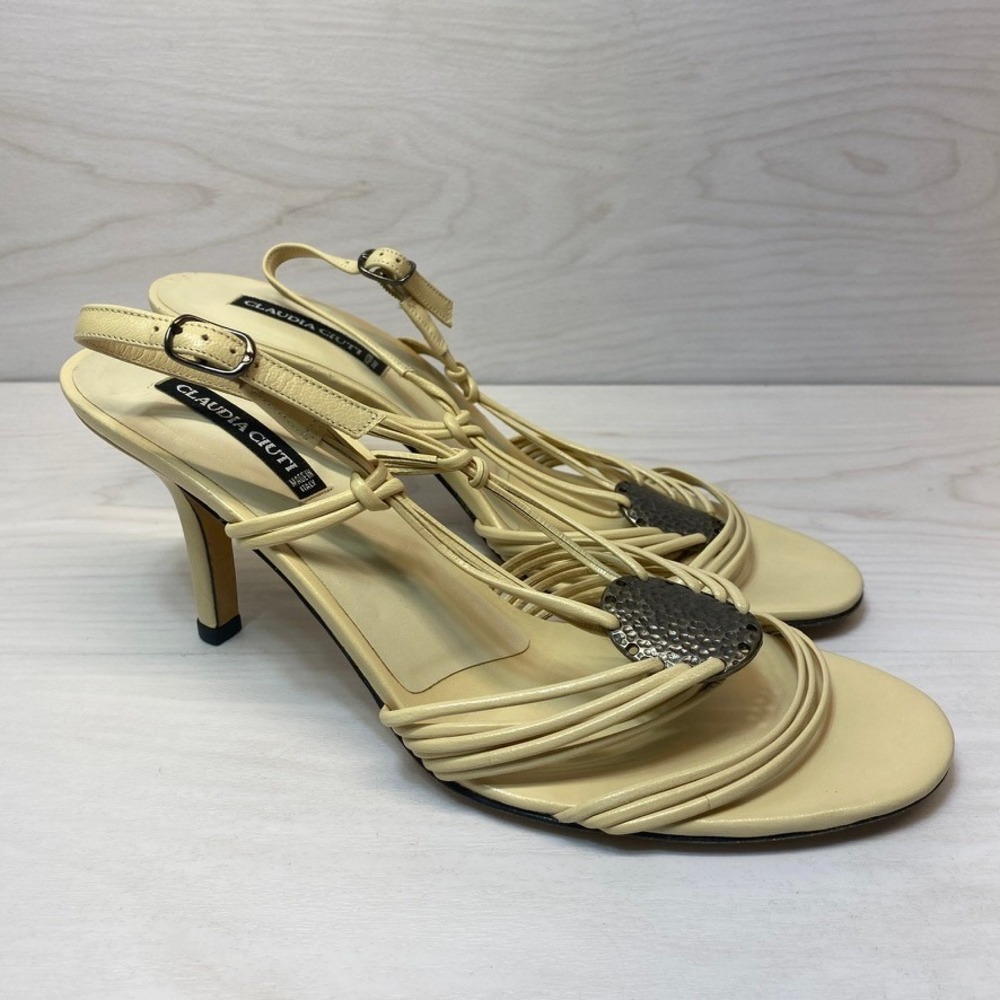 Claudia Ciuti Womens 9 Sandals Strappy Medallion Cream Italian Leather Heels